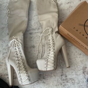 Women's Beige Lace-Up Platform Heeled Boots
